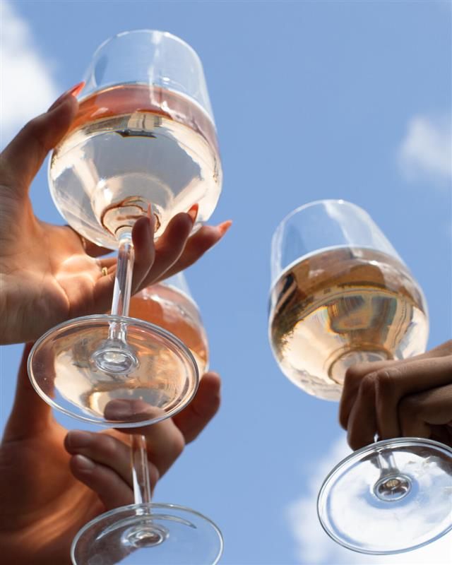 Rosé Sundays